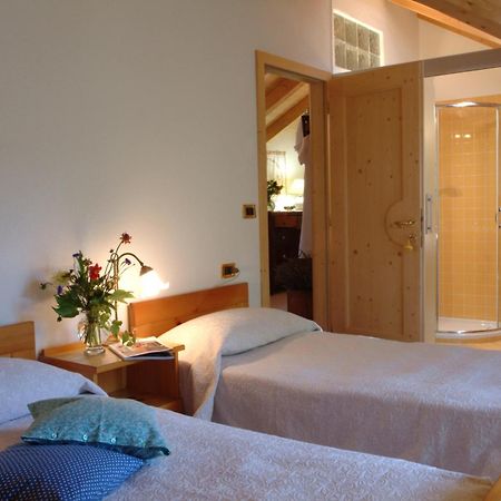 B&B Casa Riz カステッロ・ディ・フィエンメ エクステリア 写真